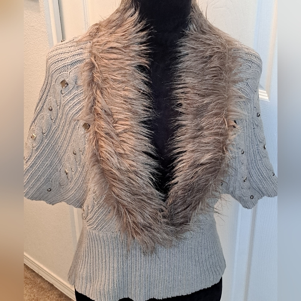 RXB Women's Gray Sweater With Faux Fur  Size SP